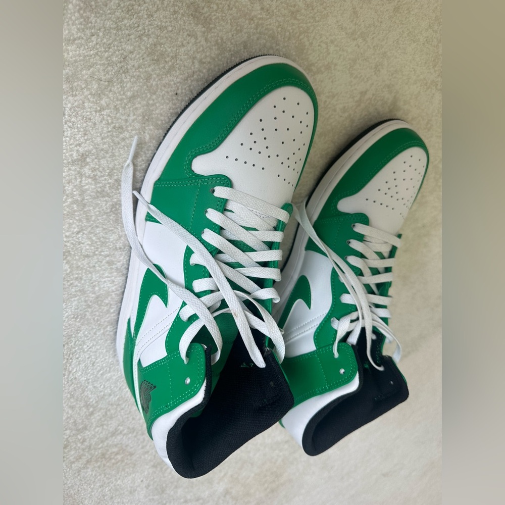 Nike Jordan Air 1 mid